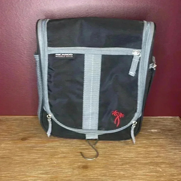 Ricardo Beverly Hills Black & Gray Travel Vacation Toiletry Bag - Picture 1 of 10